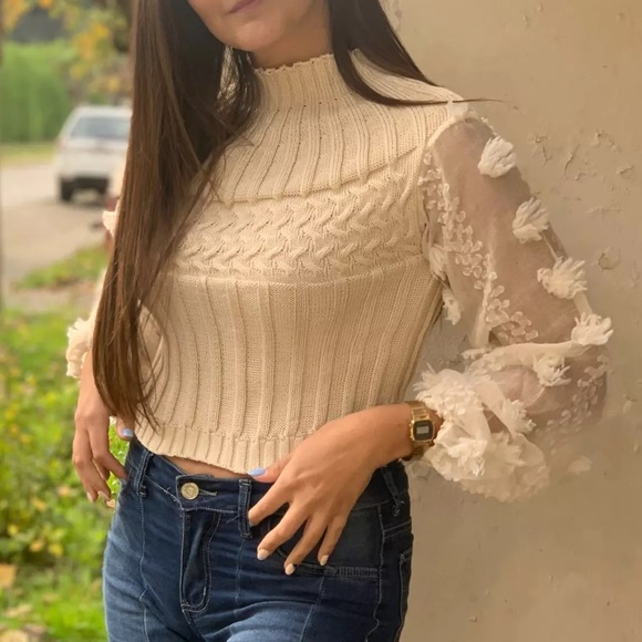 Combination Knit Cropped Sweater - Picture 5 of 12